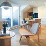 公寓 Penthouse *